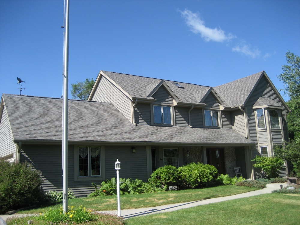 New home in Grayslake, IL with New Roof