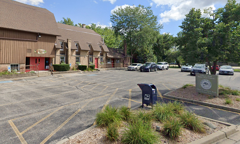 Hawthorn Woods City Hall in Illinois for Roofing Permits