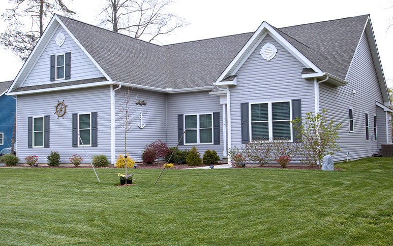 Siding replacement contractors in Vernon Hills